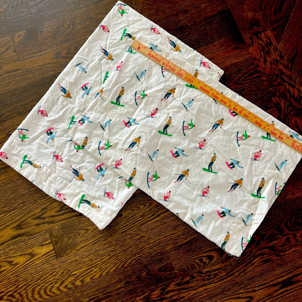 Pillow case sham Aldi Huntington Home skier snowboarder fleas bed